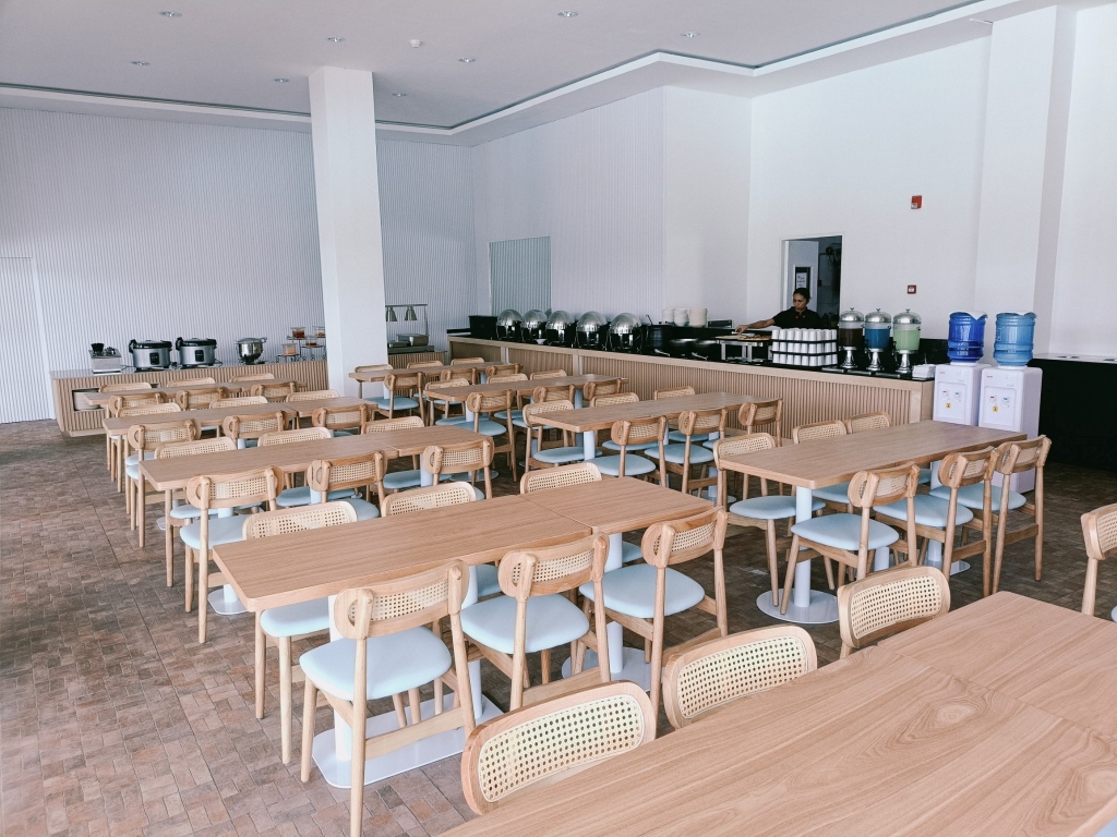 フィリピン留学 Cebu21 - EV La Mer Campus-Restaurant-1